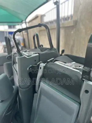 Toyota Hiace Bus 12 Seater