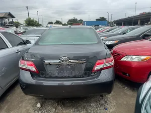 Toyota Camry 2011 Gray