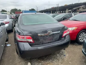 Toyota Camry 2011 Gray