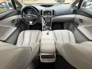 Toyota Venza 2013 Silver