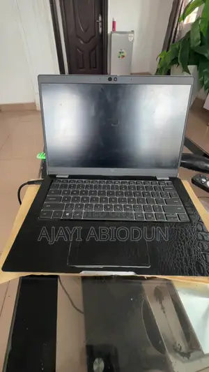 Laptop Dell Latitude 5320 16GB Intel Core i5 SSD 500GB