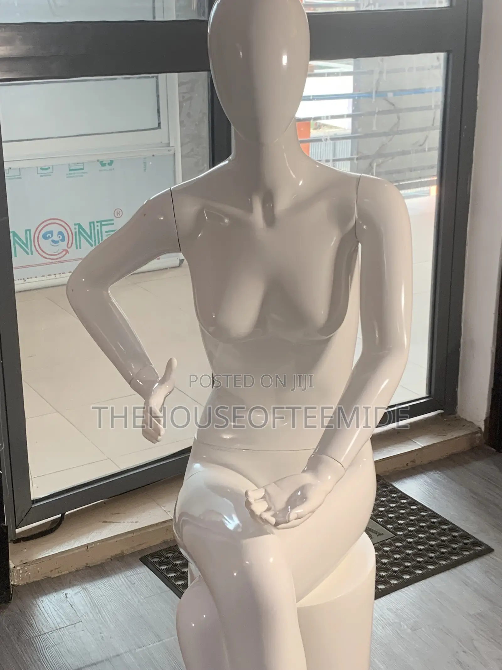 Sitting Mannequin