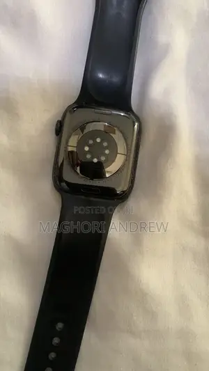 Apple Watch Series 8 (45mm)