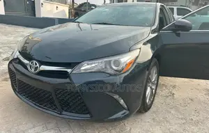 Toyota Camry SE 4dr Sedan (2.5L 4cyl 6A) 2016 Black