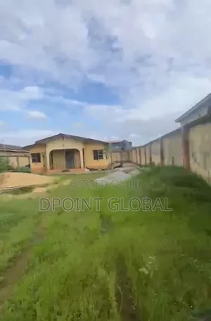 3bdrm Bungalow in Not Estate, Baruwa for sale