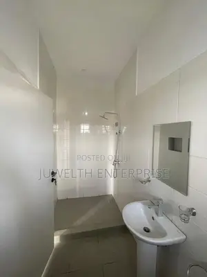 3bdrm Duplex in Orchid Road, Lafiaji for rent