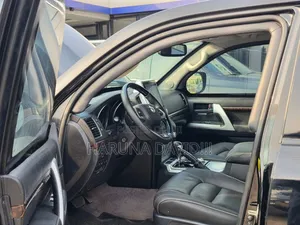 Toyota Land Cruiser 2017 Black