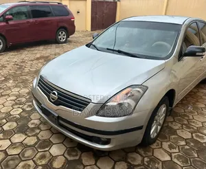 Nissan Altima 2008 Silver