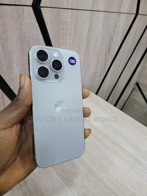 Apple iPhone 15 Pro 128 GB Silver
