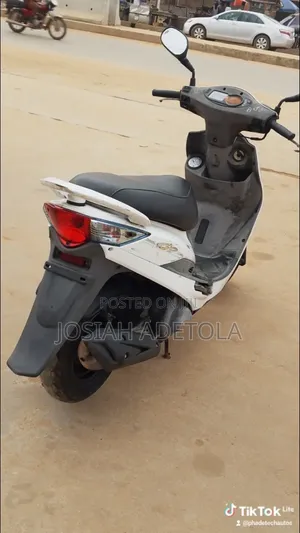 Kymco Agility 2022 White