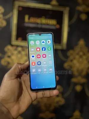 Samsung Galaxy A06 128 GB Green