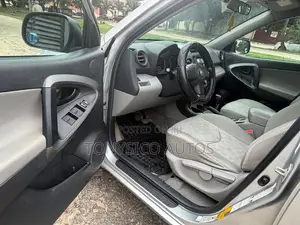 Toyota RAV4 3.5 4x4 2010 Silver