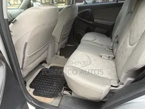 Toyota RAV4 3.5 4x4 2010 Silver