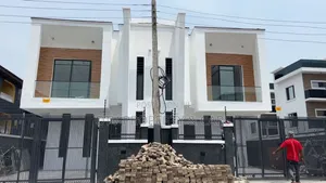 4bdrm Duplex in Agungi for sale