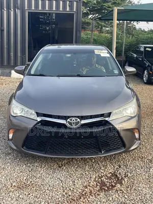 Toyota Camry LE 4dr Sedan (2.5L 4cyl 6A) 2016 Gray