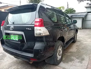 Toyota Land Cruiser 2012 Black