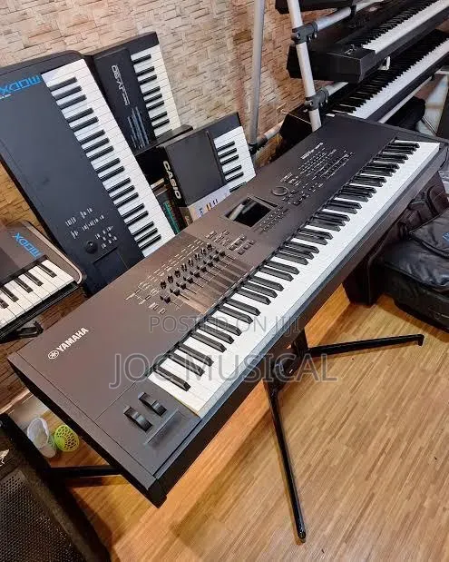 Keyboard Motif Xf8