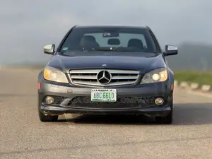 Mercedes-Benz C300 Luxury Sedan AWD (3.0L 6cyl 7A) 2008 Gray