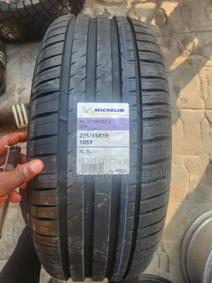 235/55r19 Michelin Original