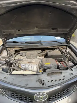 Toyota Camry SE 4dr Sedan (2.5L 4cyl 6A) 2013 Gray