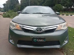 Toyota Camry 2012 Gray