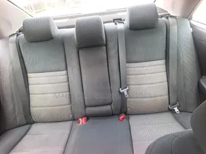 Toyota Camry LE 4dr Sedan (2.5L 4cyl 6A) 2017 Silver