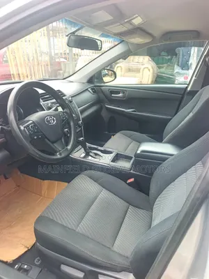 Toyota Camry LE 4dr Sedan (2.5L 4cyl 6A) 2017 Silver