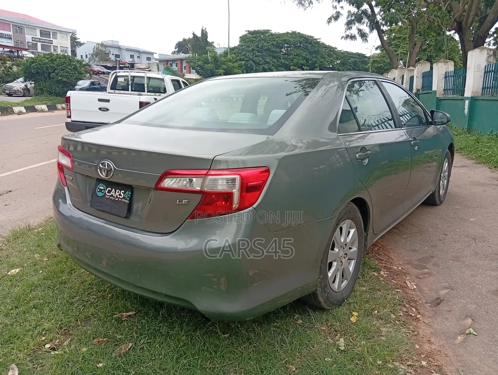 Toyota Camry 2012 Gray