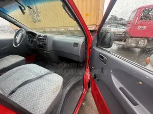 Toyota HiAce 2002 Red