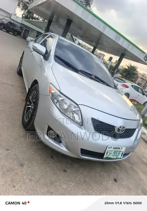 Toyota Corolla 2009 Silver