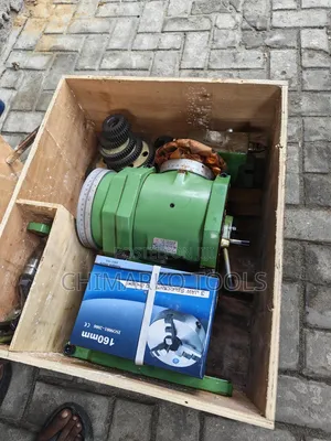 Universal Dividing Head 200mm