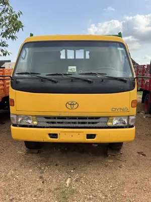Dyna 300 Truck