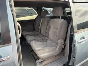 Toyota Sienna LE AWD 2009