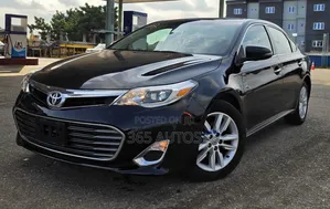 Toyota Avalon XLE Premium Sedan FWD (3.5L 6cyl 6A) 2013 Black