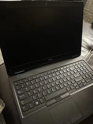 Laptop Dell Latitude 5590 8GB Intel Core i5 SSD 256GB