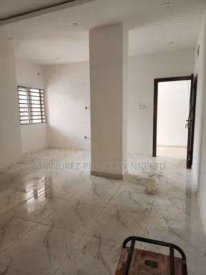 Mini Flat in Lekki Phase 1 for rent