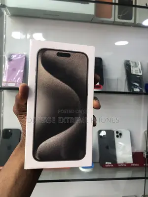 New Apple iPhone 15 Pro Max 256 GB Gold