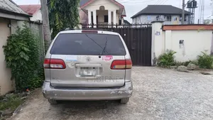 Toyota Sienna 2003 Gray