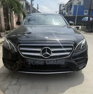 Mercedes-Benz E300 2016 Black