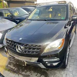 Mercedes-Benz M Class ML350 4MATIC 4dr SUV AWD (3.5L 6cyl 7A) 2014
