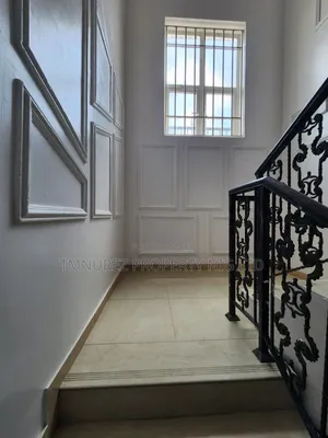 1bdrm Room & Parlour in Lekki Phase 1 for rent