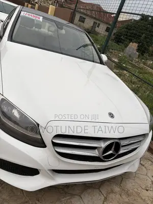 Mercedes-Benz C300 2018 White