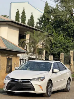 Toyota Camry 2016 White