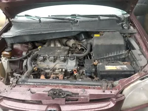 Toyota Sienna LE & 1 hatch 2000 Red