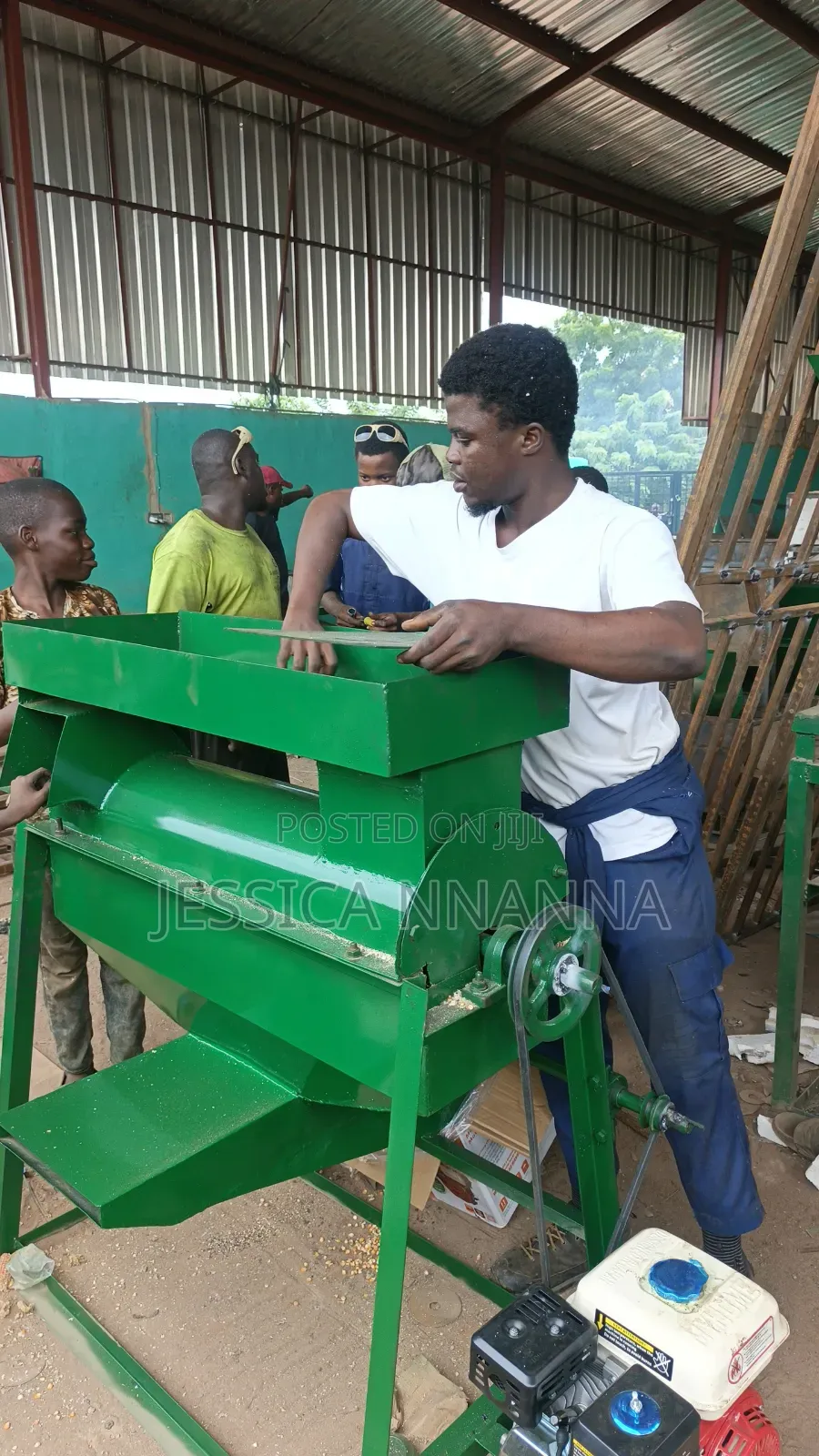 1000 Kg Maize Shelling Machine With Engine
