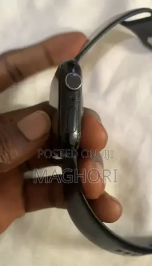 Apple Watch Series 8 (45mm)