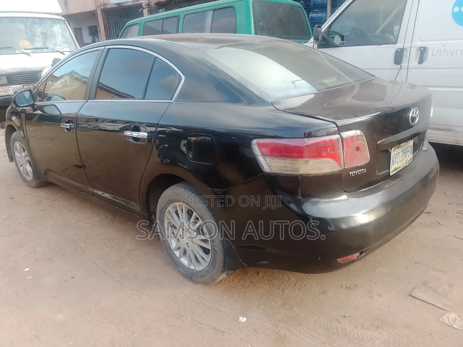 Toyota Avalon 2012 Black