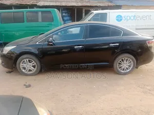 Toyota Avalon 2012 Black