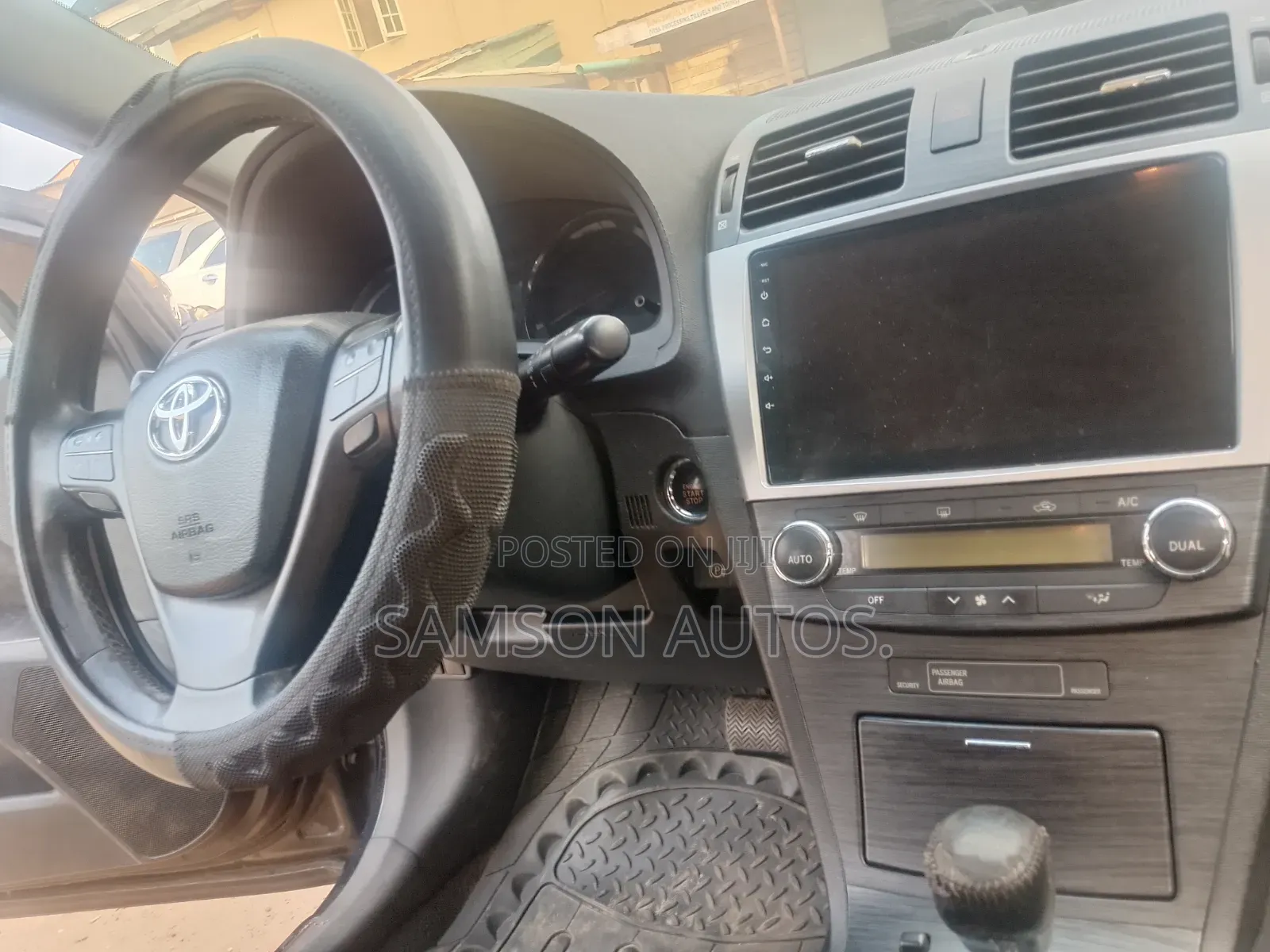 Toyota Avalon 2012 Black