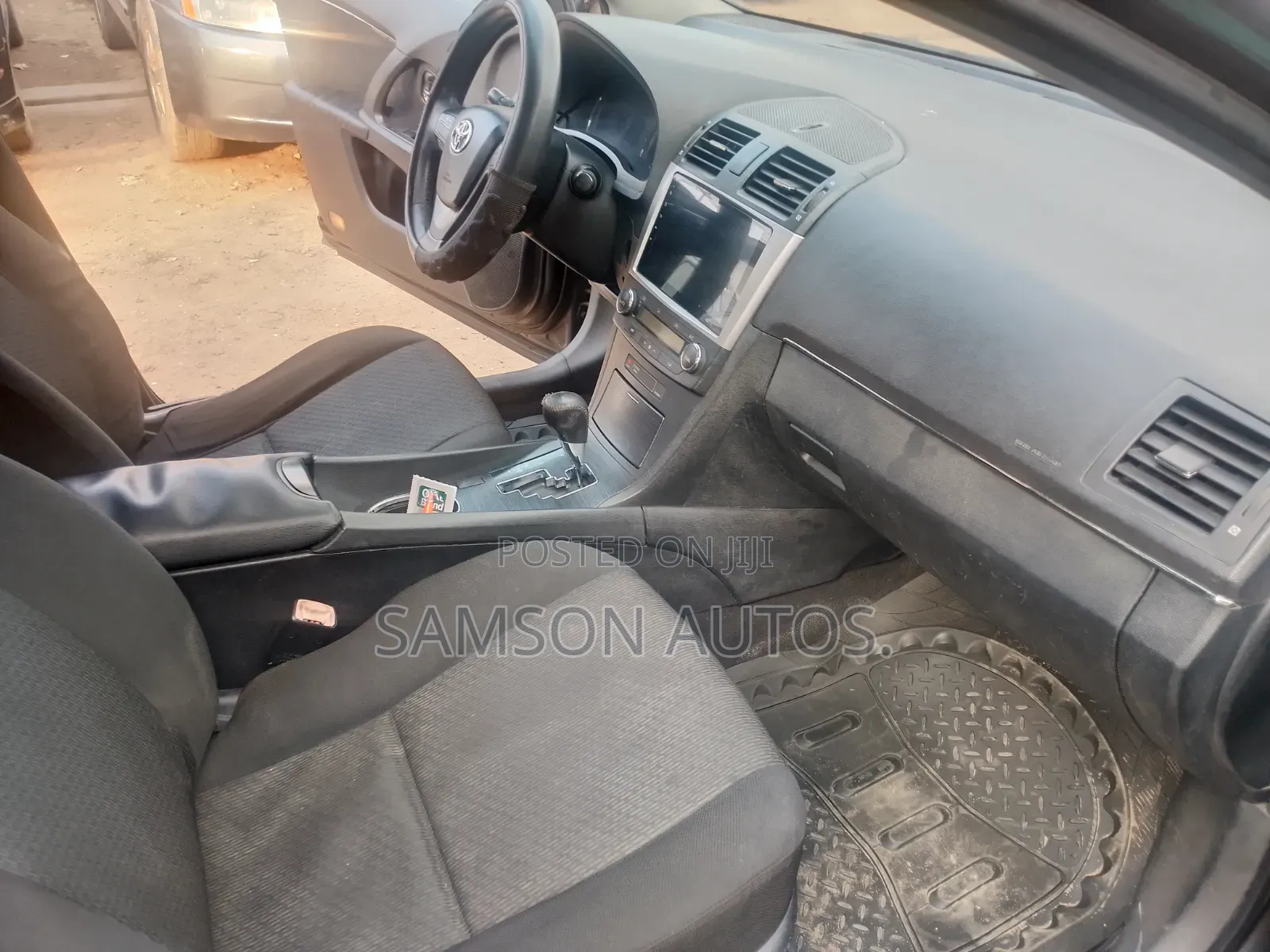 Toyota Avalon 2012 Black